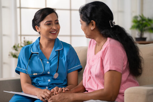 Nurses discussing patient care